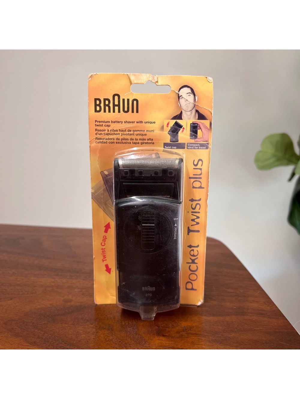 NEW Braun Pocket Twist Plus 370 Travel Shaver Hair Trimmer Compact Battery